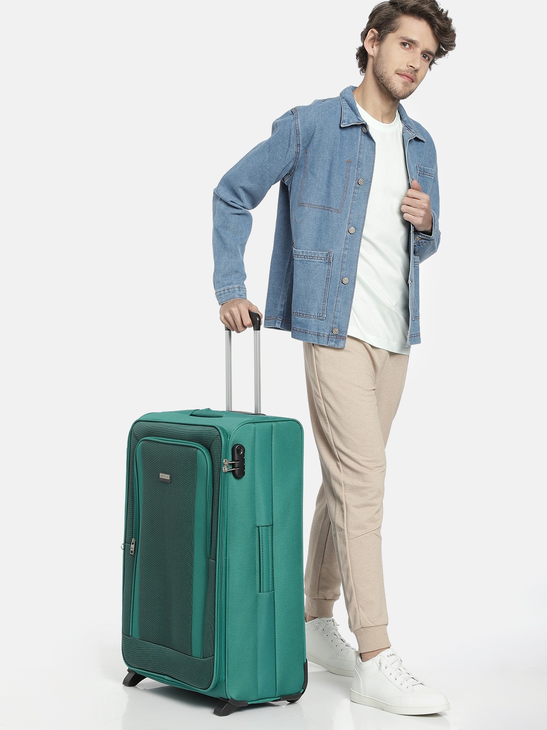 

Aristocrat Green Triumph 2 Large Trolley Suitcase