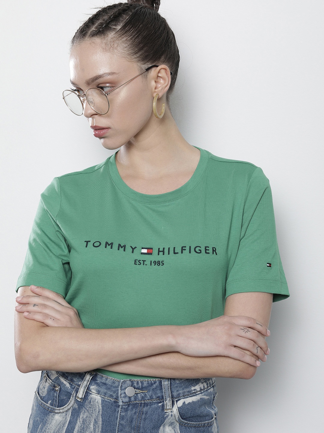 

Tommy Hilfiger Women Green Brand Logo Embroidered Pure Cotton Slim Fit T-shirt