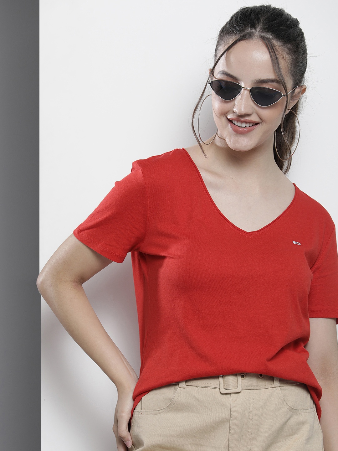 

Tommy Hilfiger Women Red Pure Cotton Slim Fit T-shirt