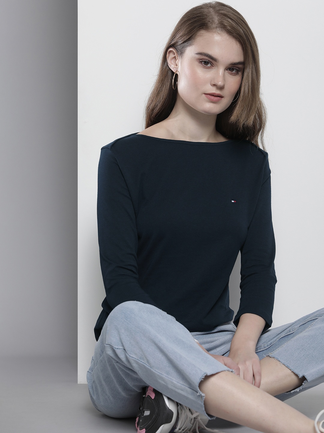 

Tommy Hilfiger Women Navy Blue Organic Cotton Slim Fit T-shirt