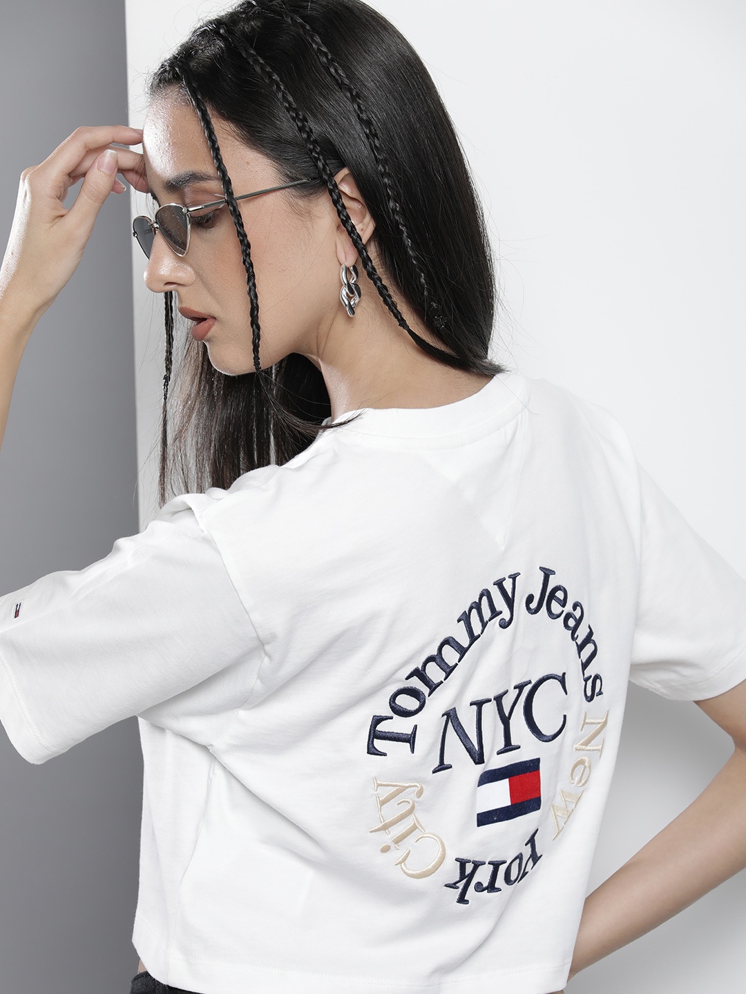 

Tommy Hilfiger Women White & Navy Blue Brand Logo Embroidered Pure Cotton T-shirt