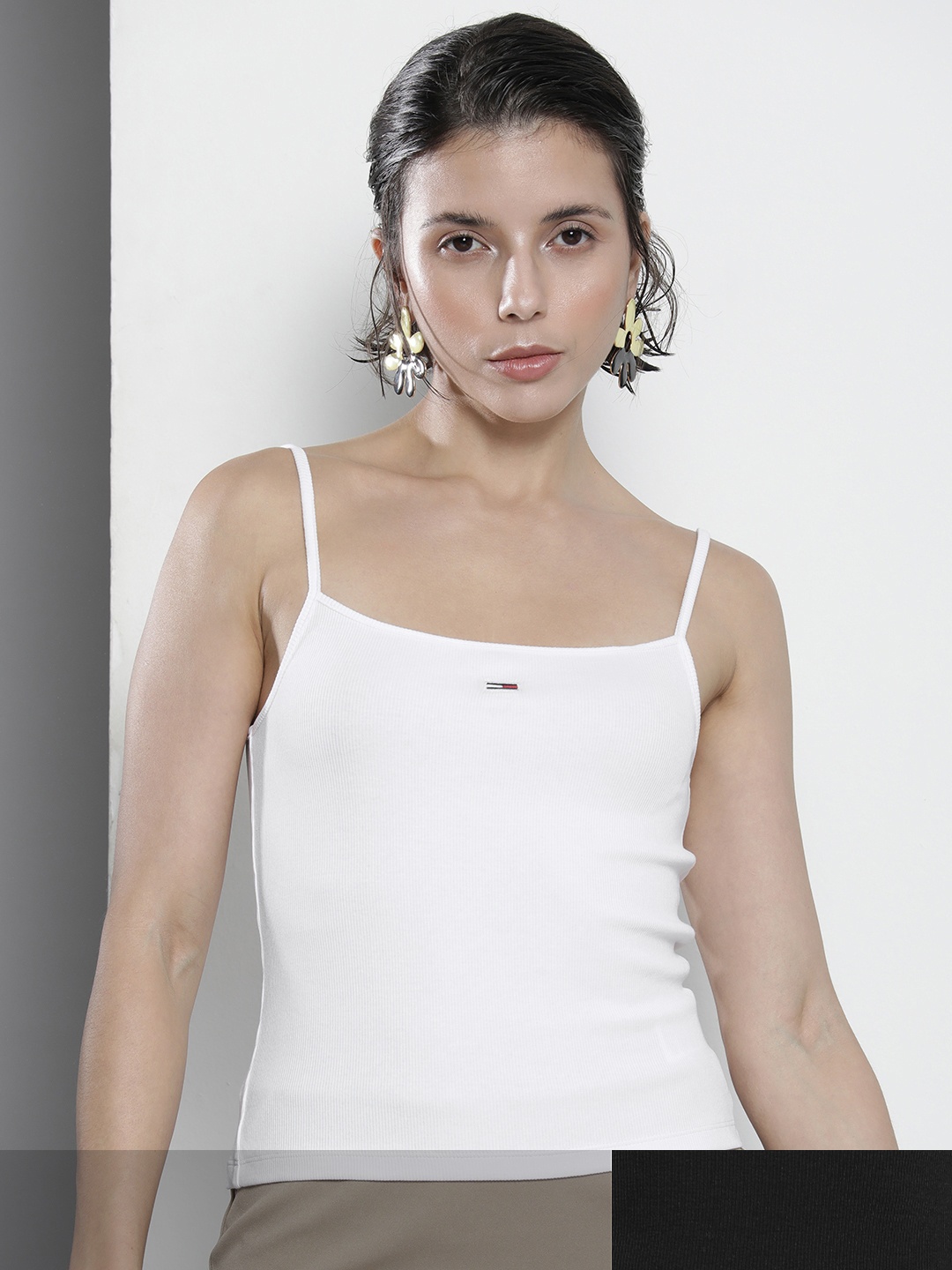 

Tommy Hilfiger Pack of 2 White & Black Ribbed Tank Top