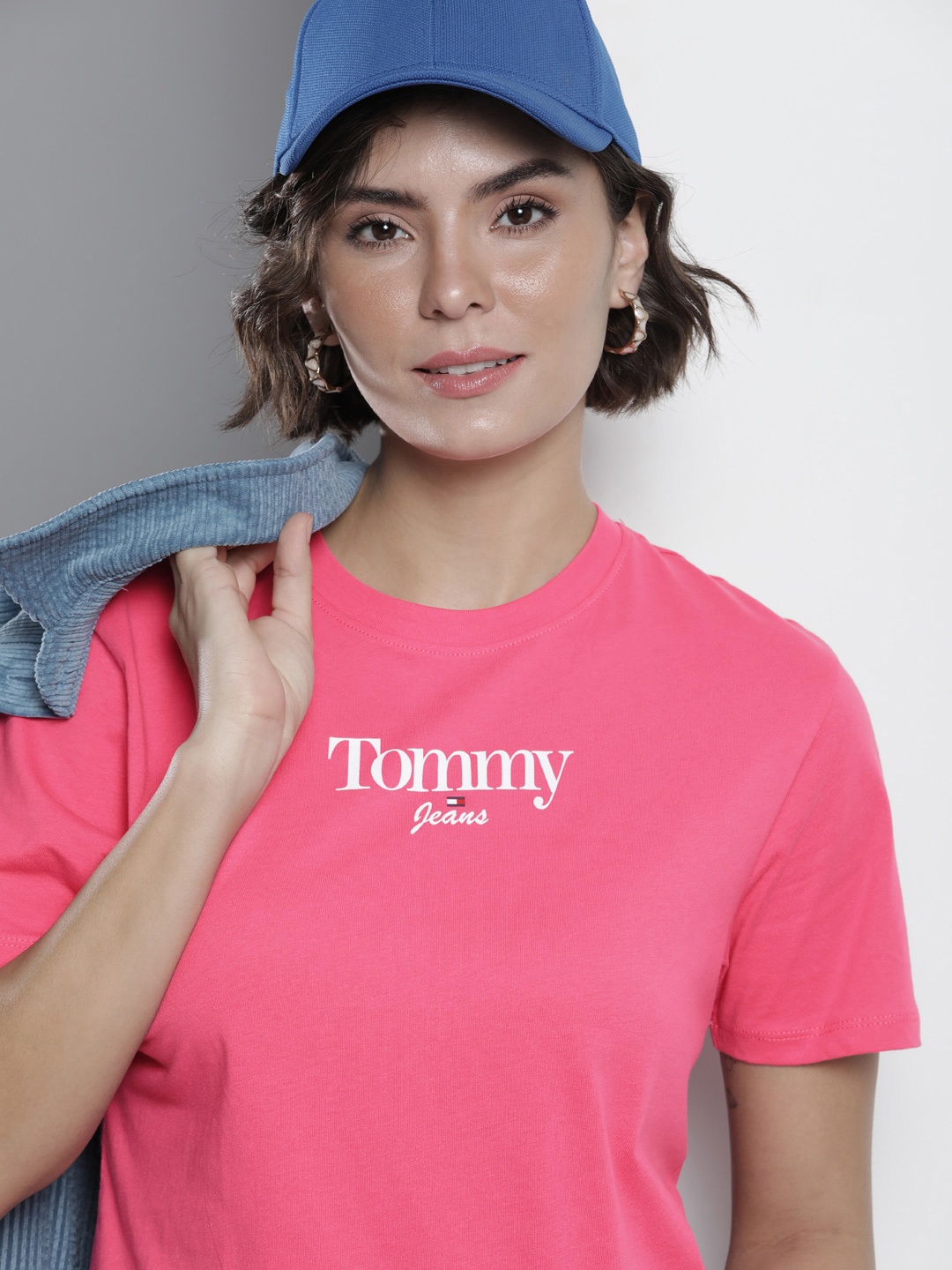 

Tommy Hilfiger Women Pink & White Typography Printed T-shirt
