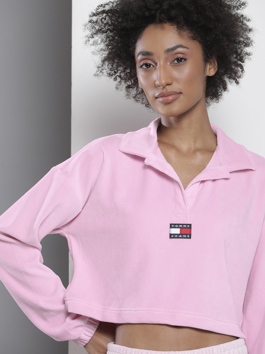 

Tommy Hilfiger Women Pink Polo Collar Drop-Shoulder Sleeves Crop T-shirt