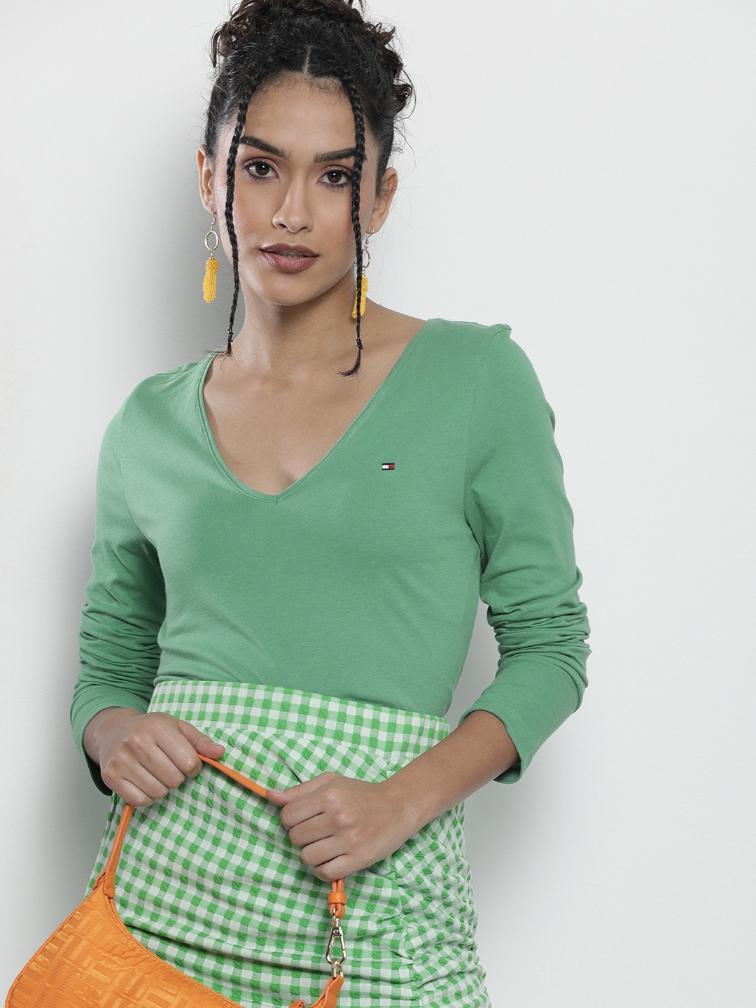 

Tommy Hilfiger Women Green V-Neck Organic Cotton Pure Cotton Casual T-shirt