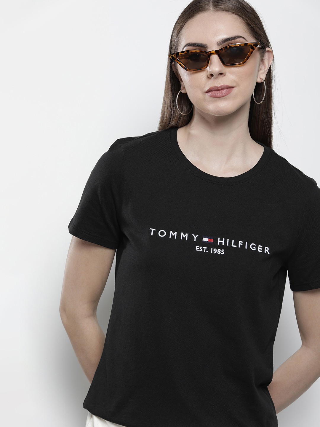 

Tommy Hilfiger Women Brand Logo Pure Cotton T-shirt, Black