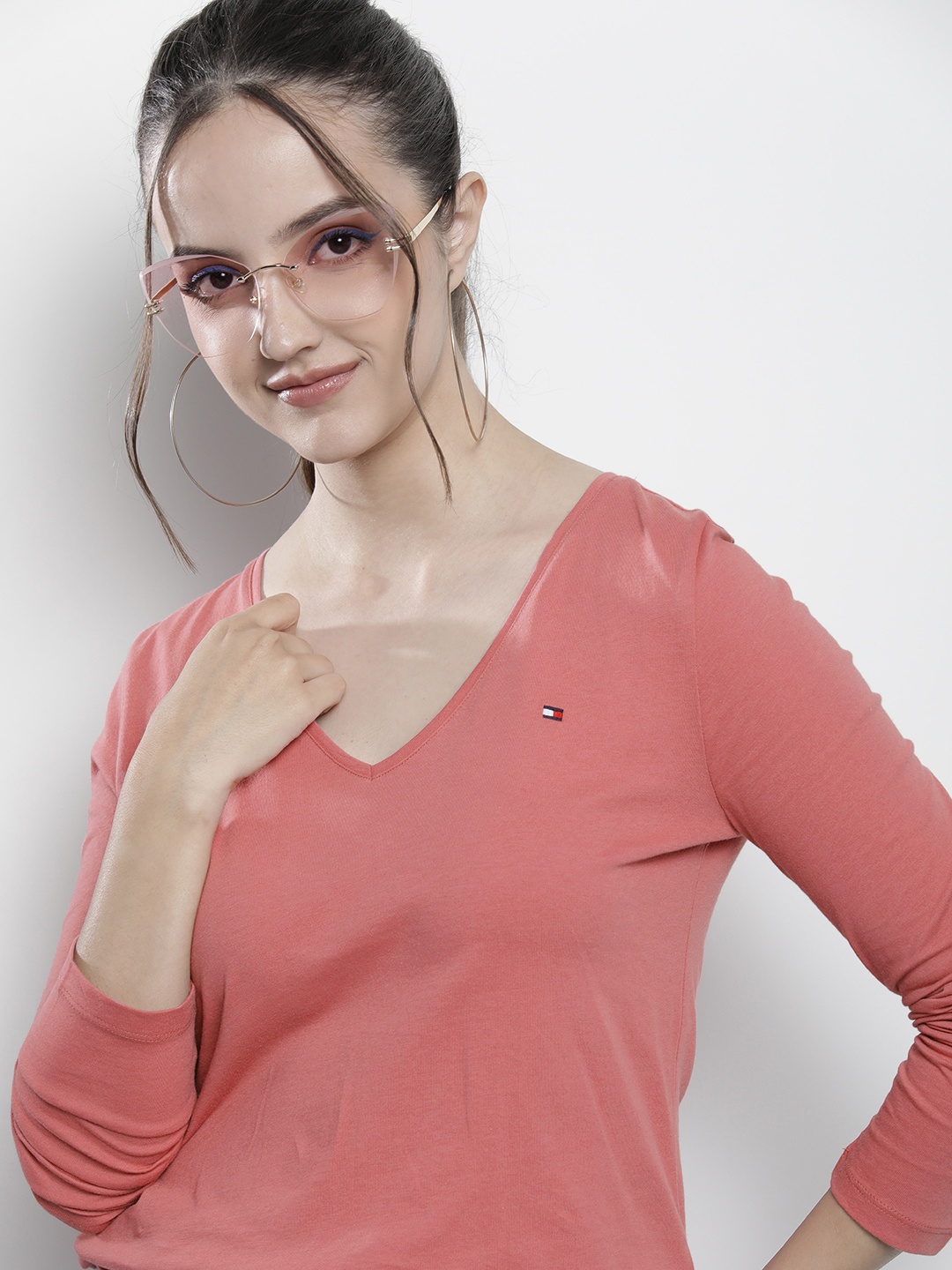 

Tommy Hilfiger Women Pink Solid V-Neck Pure Cotton T-shirt