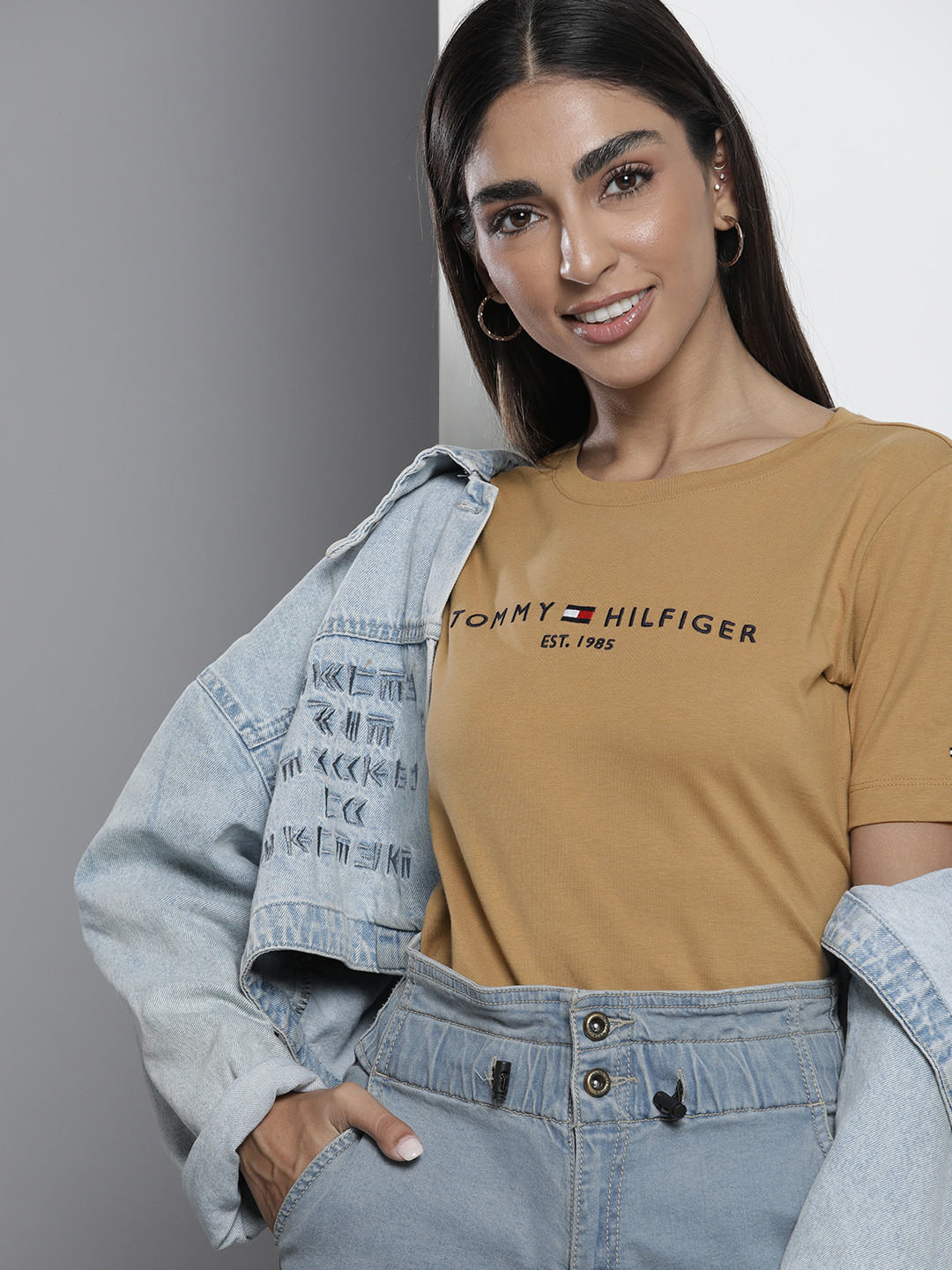 

Tommy Hilfiger Women Khaki Brand Logo Pure Cotton Slim Fit T-shirt