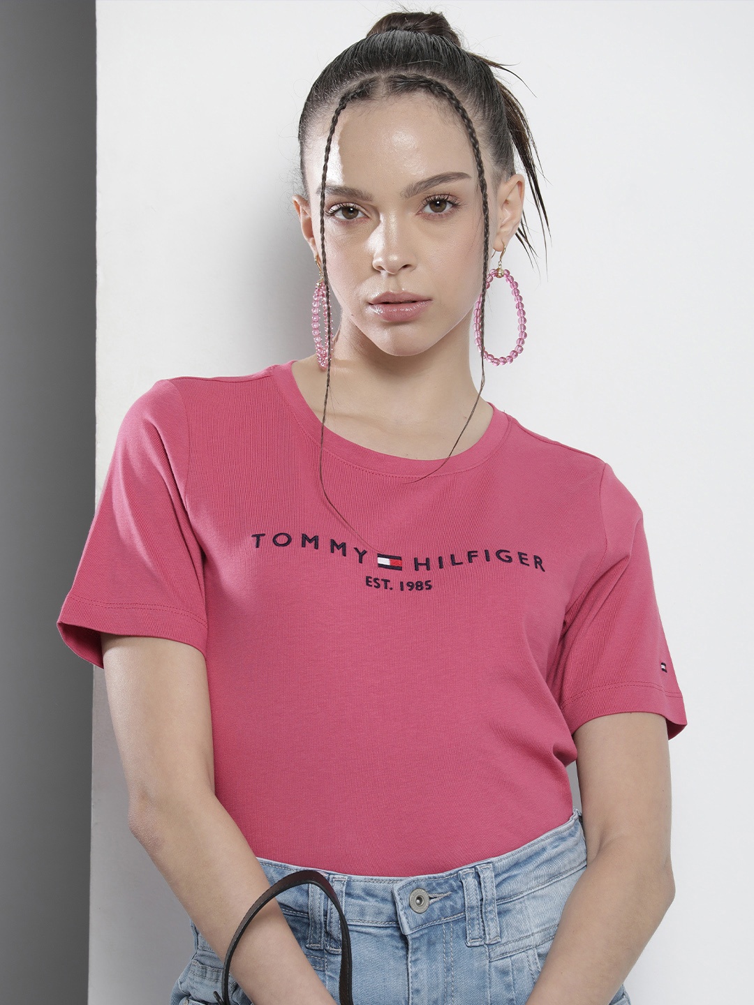 

Tommy Hilfiger Women Pink Pure Cotton Slim Fit T-shirt with Embroidery