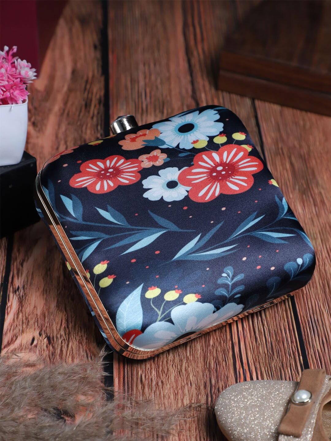 

Swisni Navy Blue Floral Printed Structured Clutch