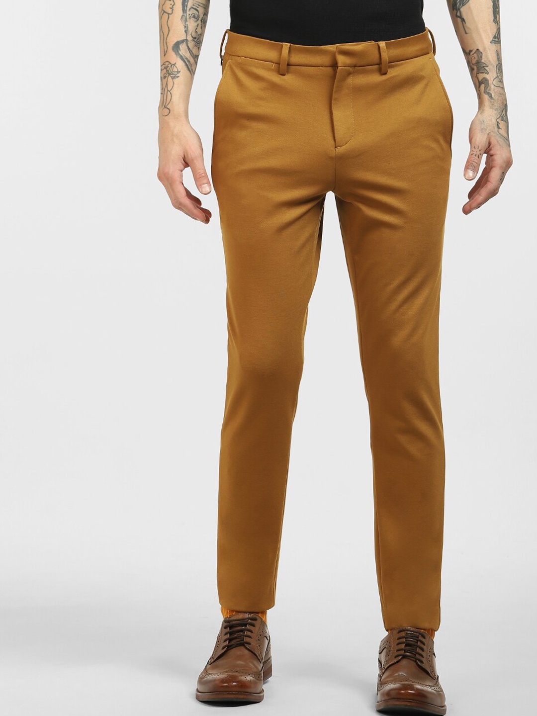 

Jack & Jones Men Brown Low-Rise Chinos Trousers