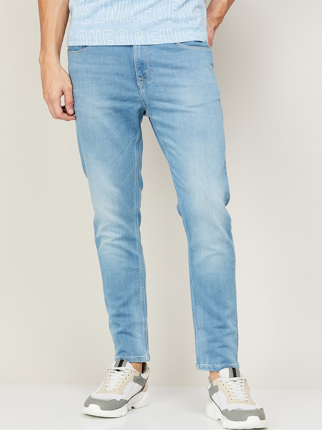 

Forca by Lifestyle Men Blue Regular Fit Heavy Fade Jeans