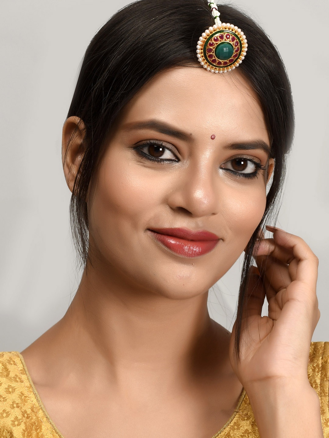 

Silvermerc Designs Gold-Plated Red & Green Stone-Studded & Beaded Maang Tikka