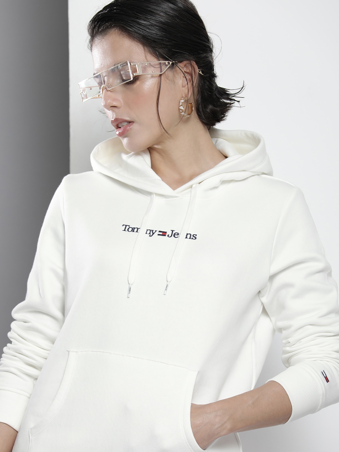 

Tommy Hilfiger Women White Hooded Sweatshirt