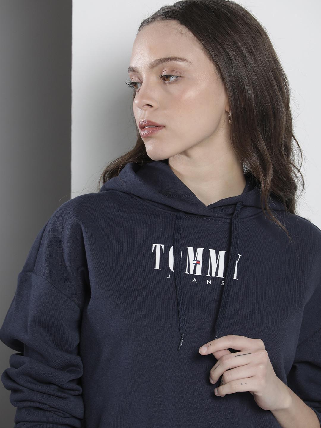 

Tommy Hilfiger Women Navy Blue Brand Logo Printed Knitted Oversized Hooded Sweatshirt