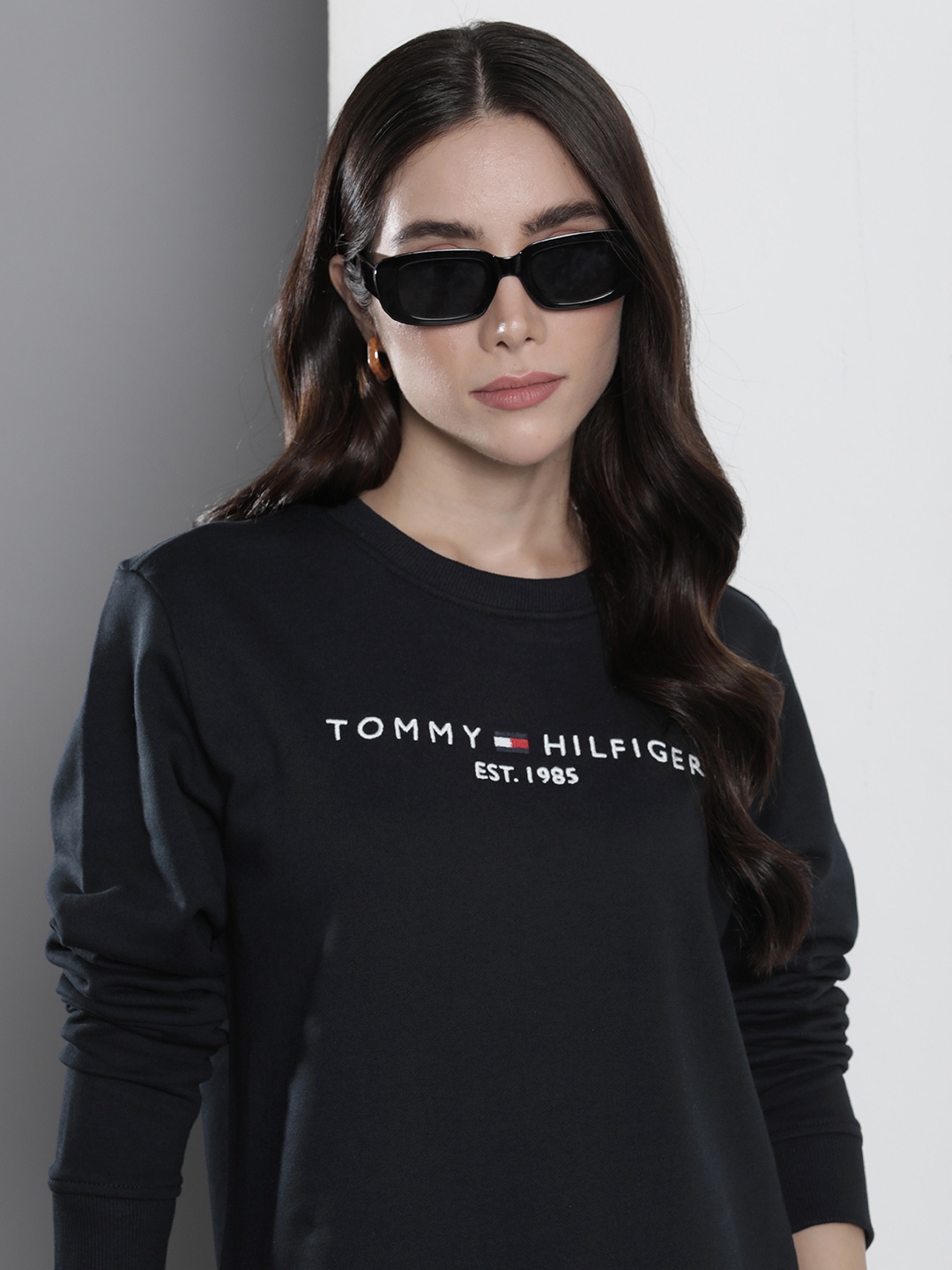 

Tommy Hilfiger Women Pure Cotton Sweatshirt, Navy blue