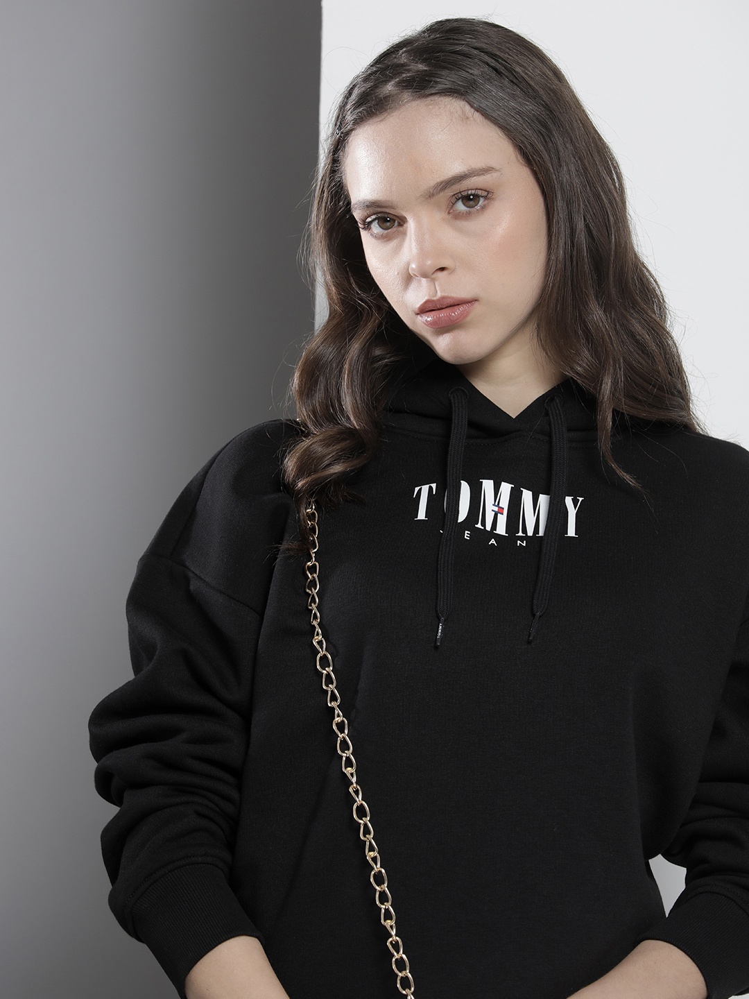 

Tommy Hilfiger Women Black Brand Logo Printed Hooded Pullover Sweatshirt
