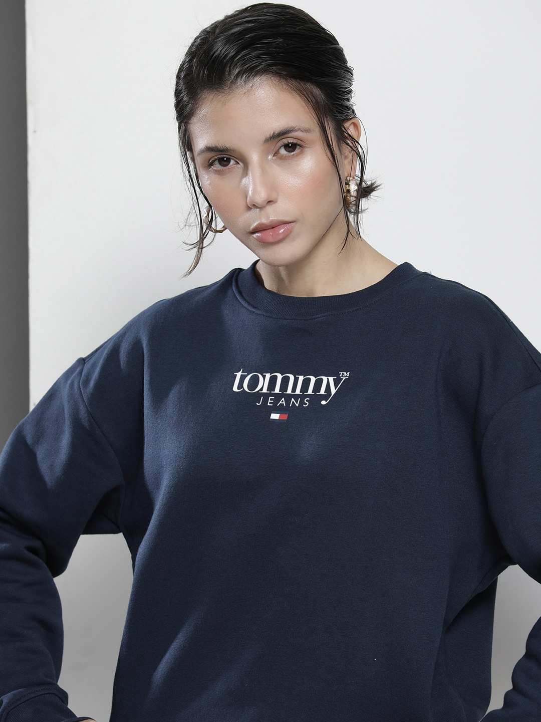 

Tommy Hilfiger Women Navy Blue Sweatshirt