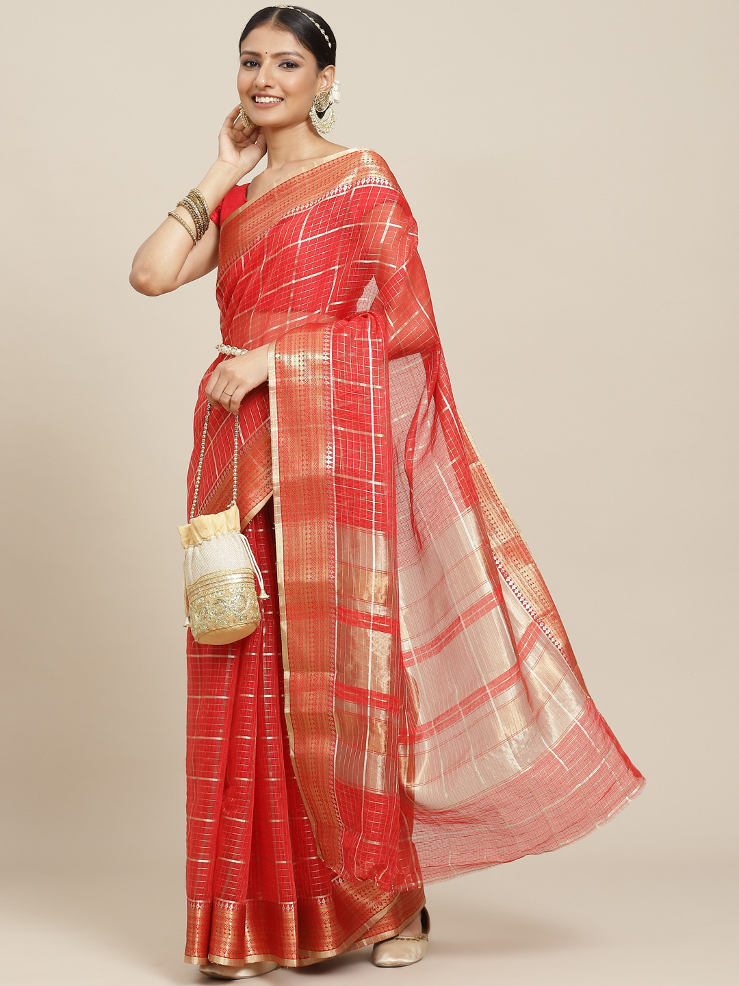 

Leeza Store Red & Gold-Toned Striped Zari Silk Blend Kota Saree