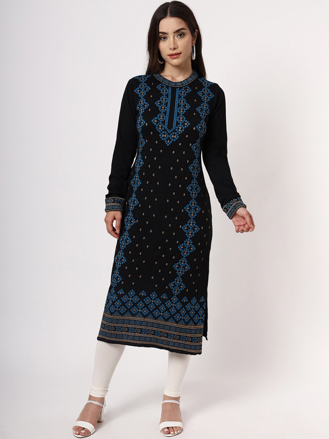 

KEIKO Women Black & Blue Floral Printed Kurta