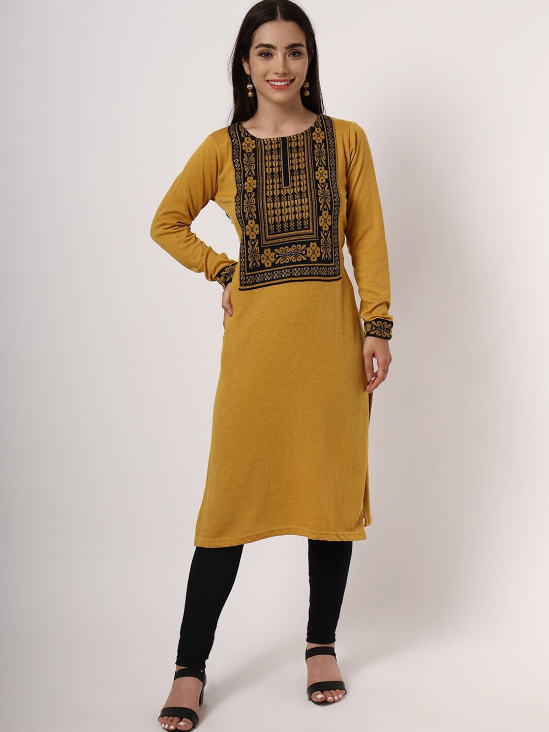 

KEIKO Women Mustard Yellow & Black Ethnic Motifs Yoke Design Kurta