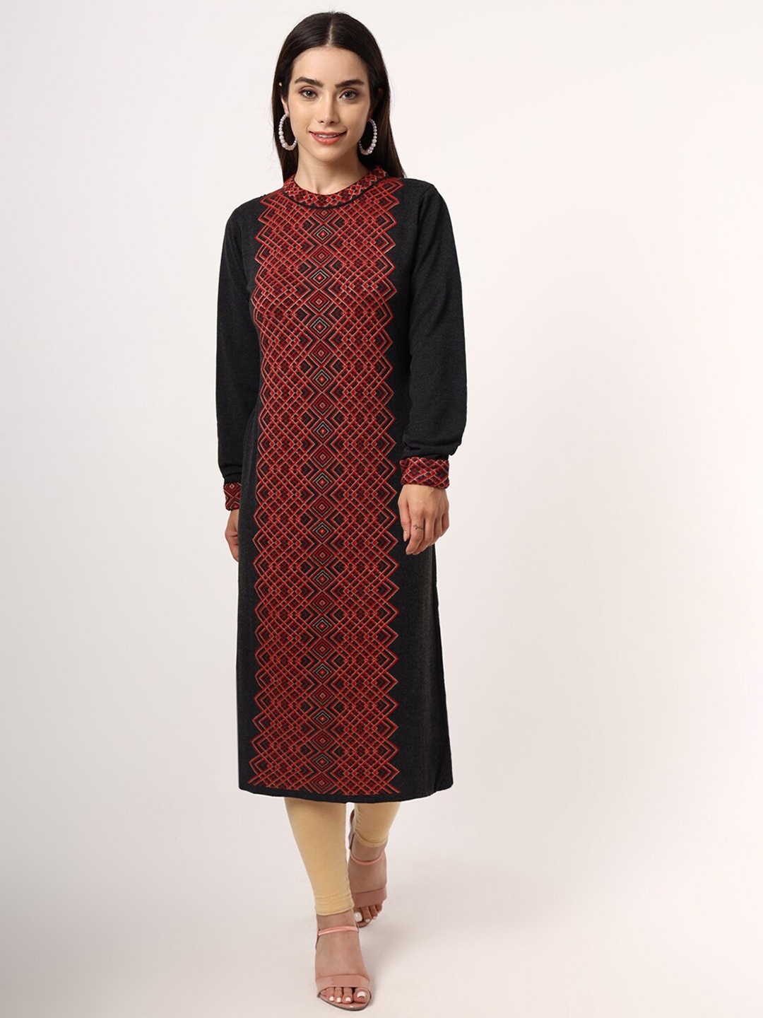 

KEIKO Women Charcoal & Red Geometric Printed Kurta