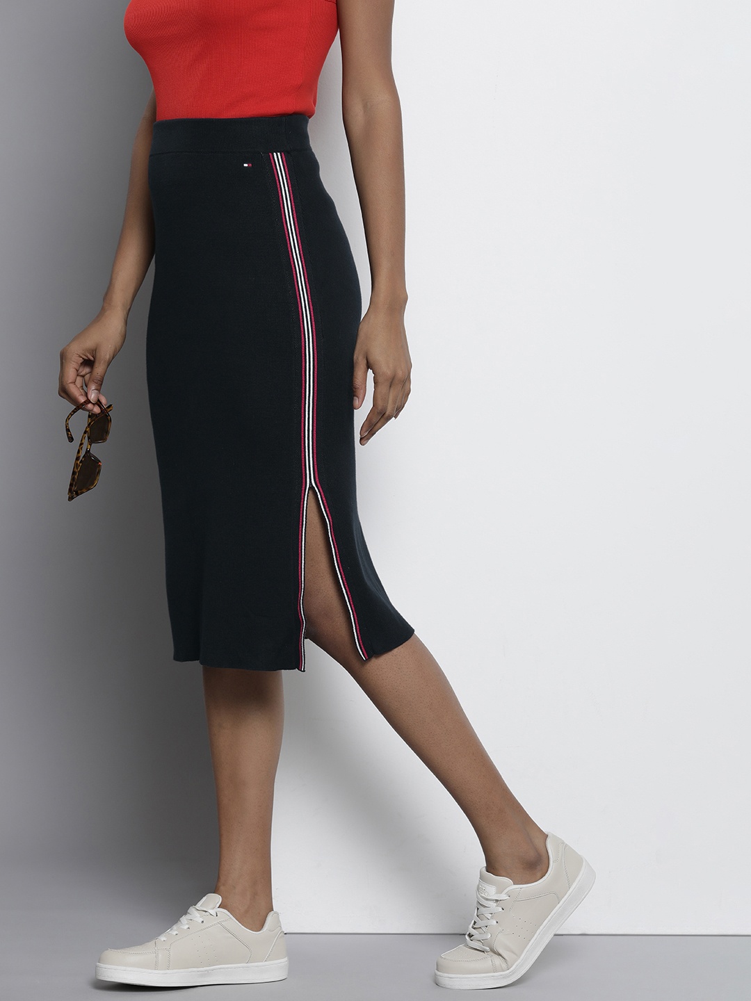 

Tommy Hilfiger Women Pure Cotton Midi Length A-Line Ribbed Skirt, Navy blue
