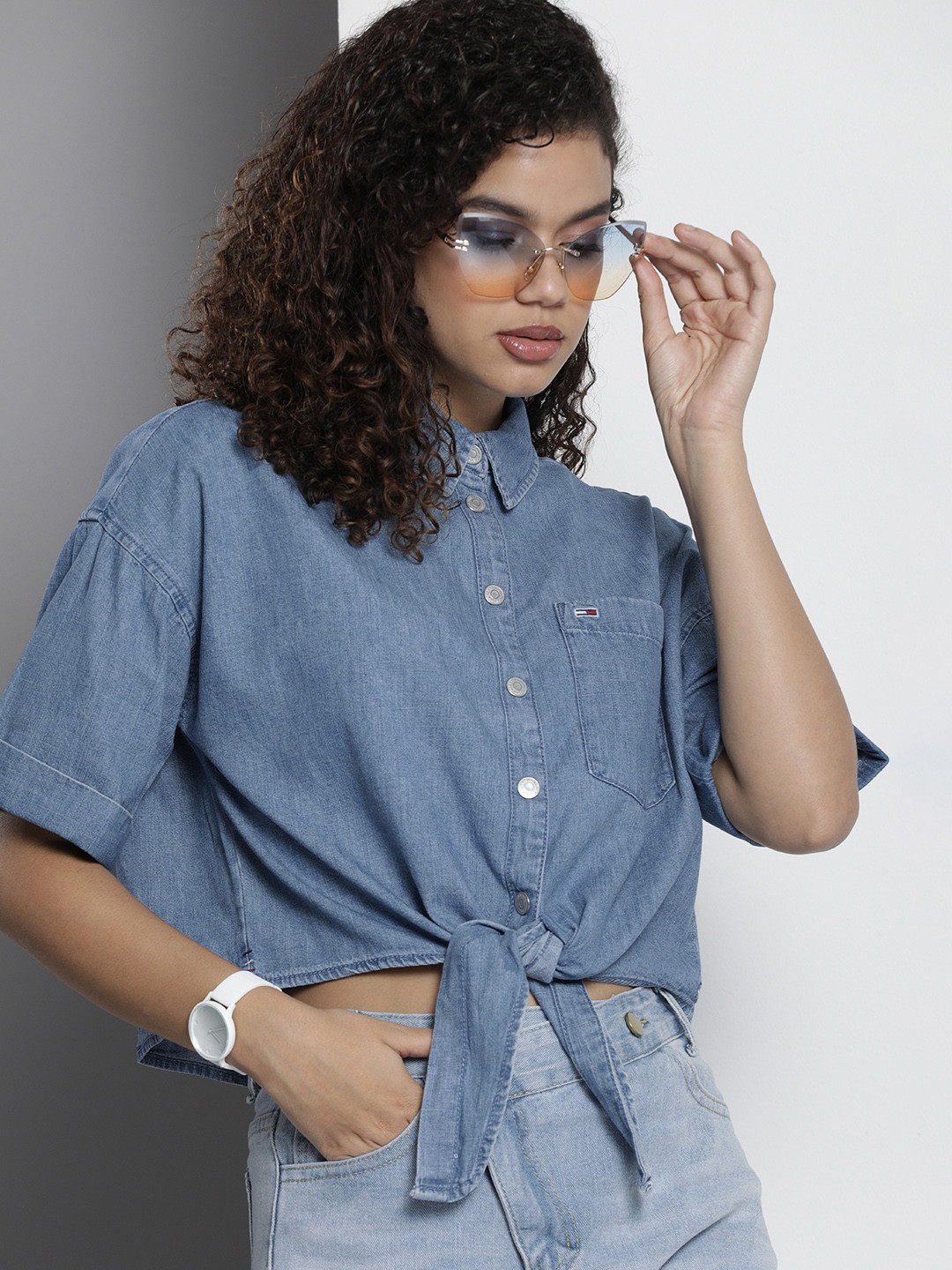 

Tommy Hilfiger Women Blue Organic Cotton Boxy Casual Cropped Denim Shirt