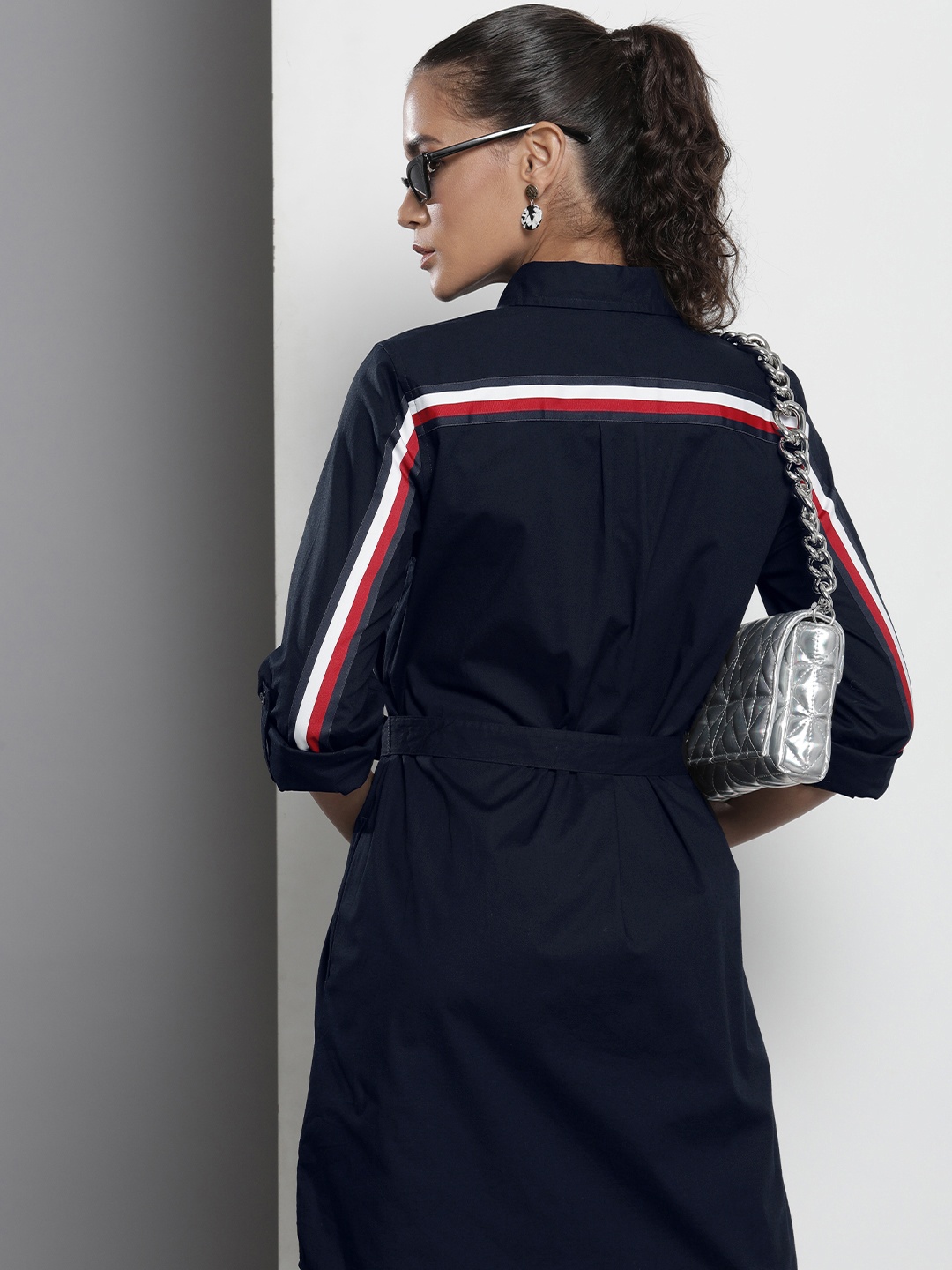 

Tommy Hilfiger Solid Shirt Dress With Side Tape Detail Comes With A Belt, Navy blue