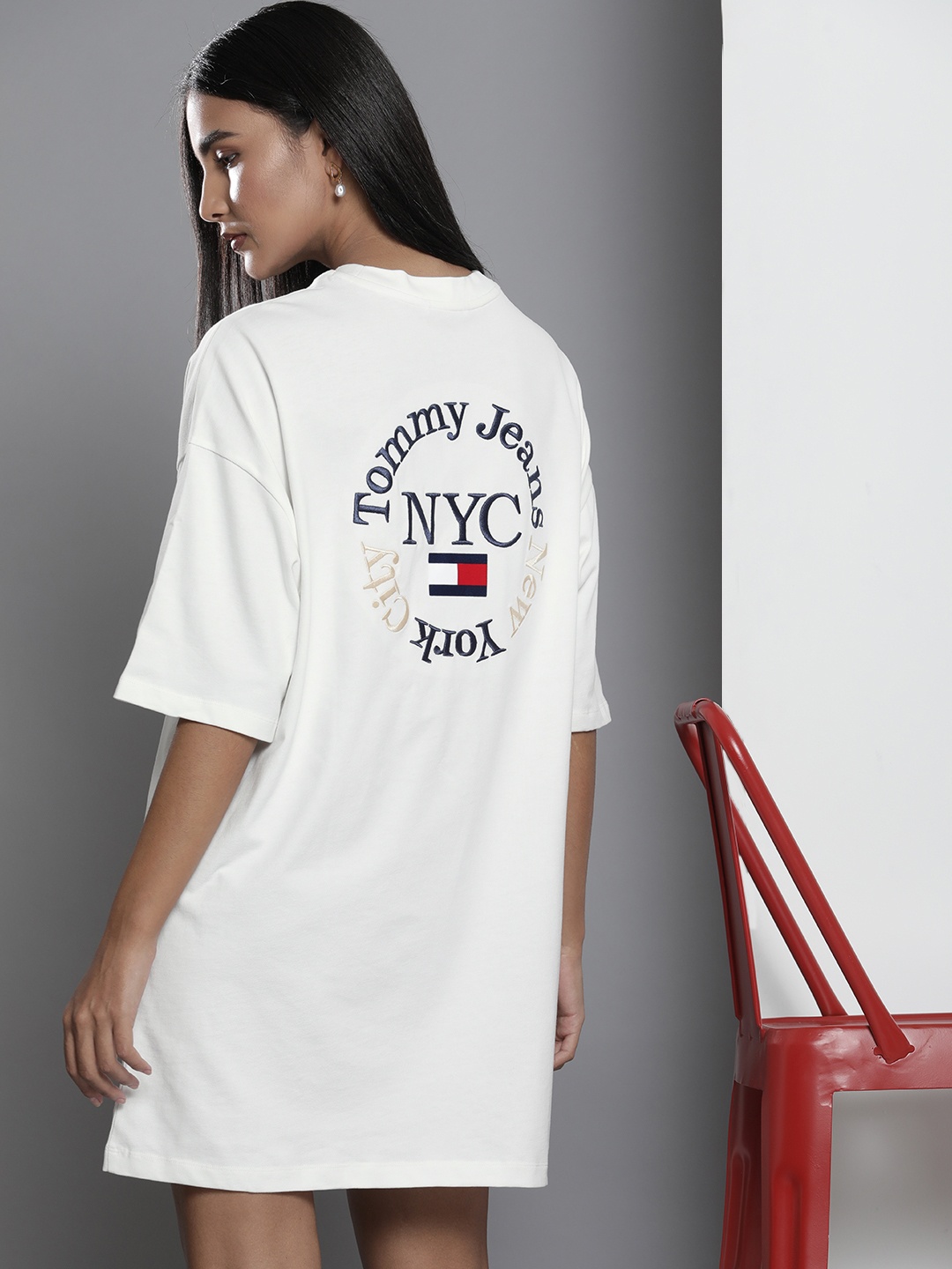 

Tommy Hilfiger White Embroidered Organic Cotton T-shirt Dress