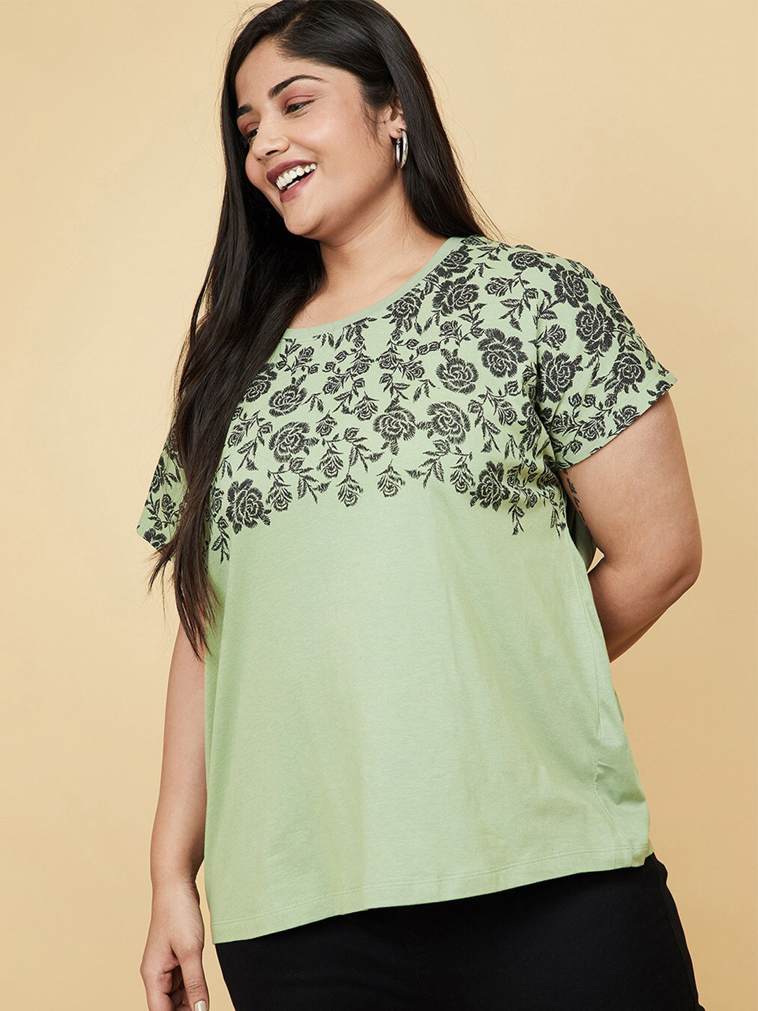 

max Women Plus Size Green Floral Embroidered 100% Cotton T-shirt