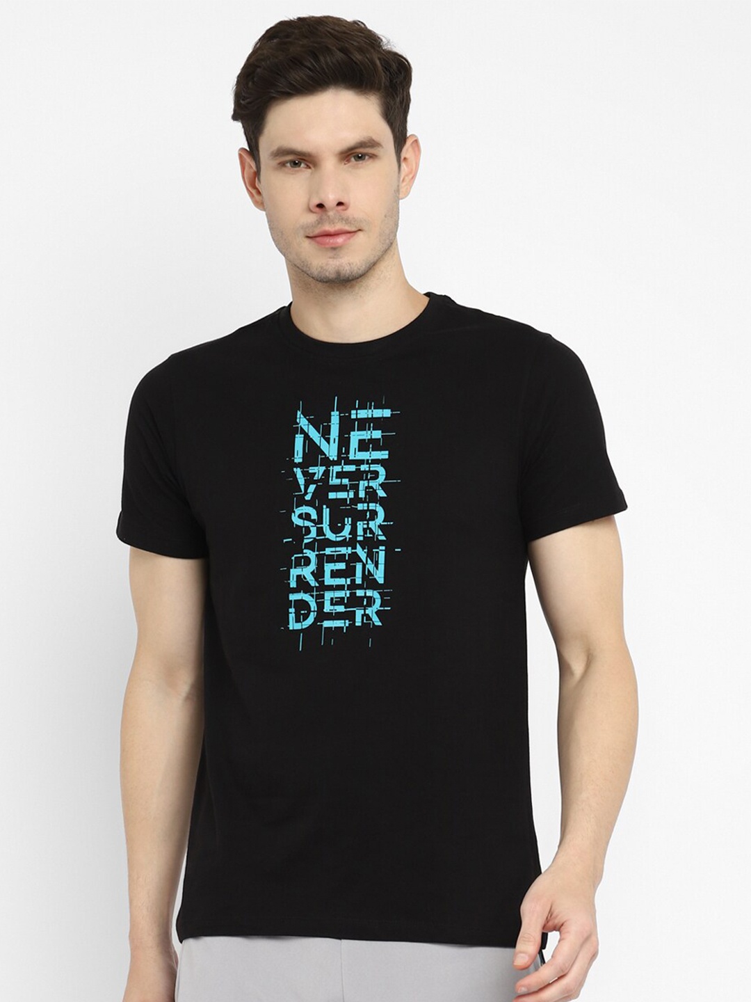 

OFF LIMITS Men Black Typography Printed Cotton T-shirt
