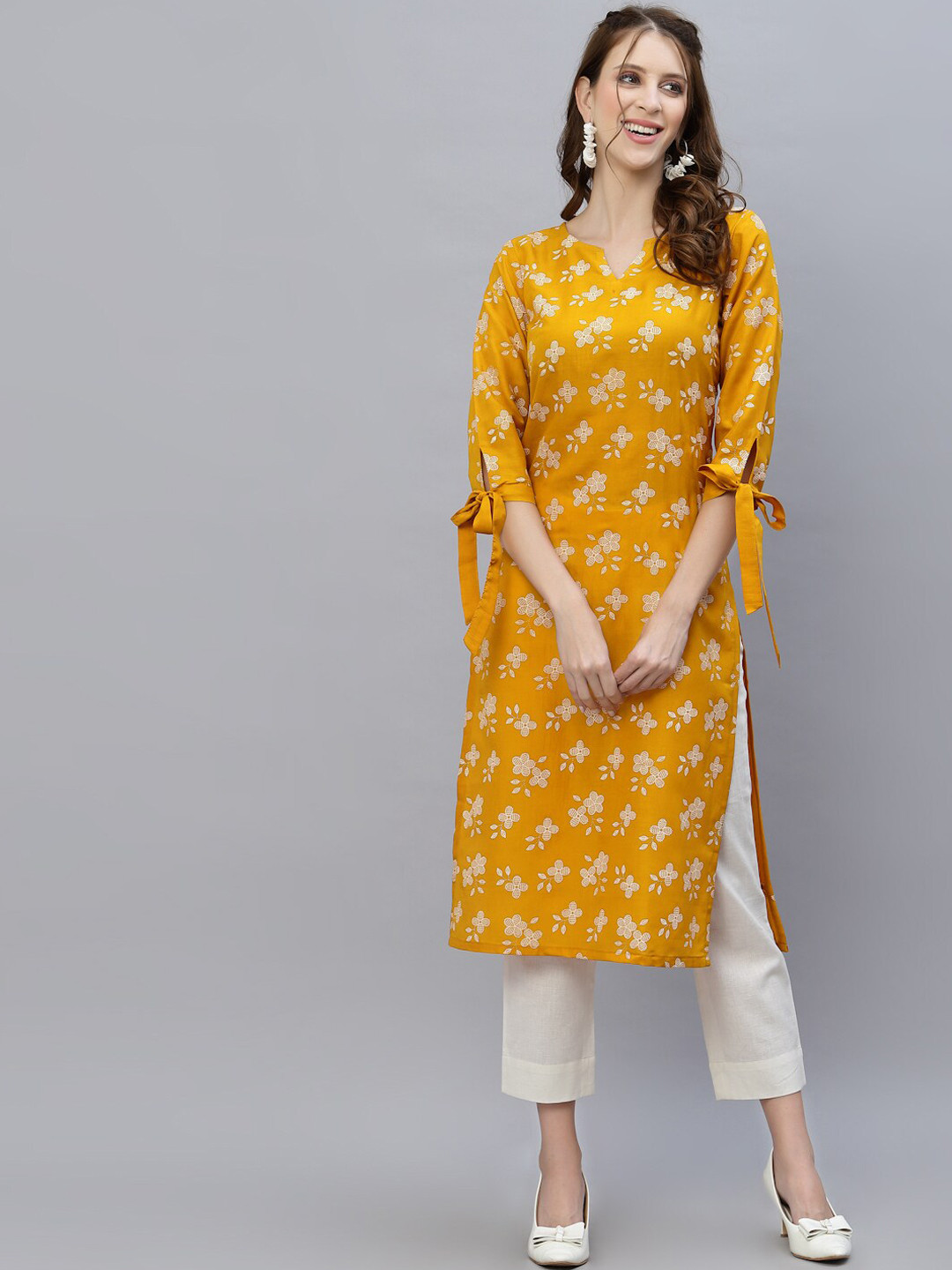

KALINI Women Yellow Floral Printed Straight Kurta