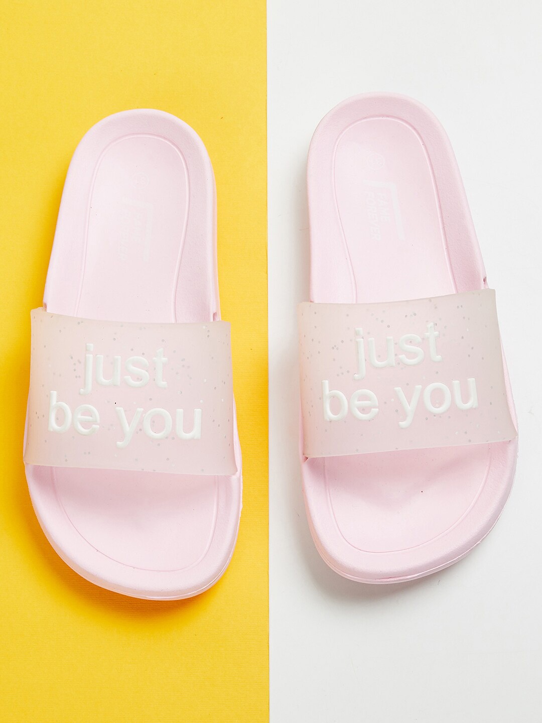 

Fame Forever by Lifestyle Girls Pink & White Printed Sliders
