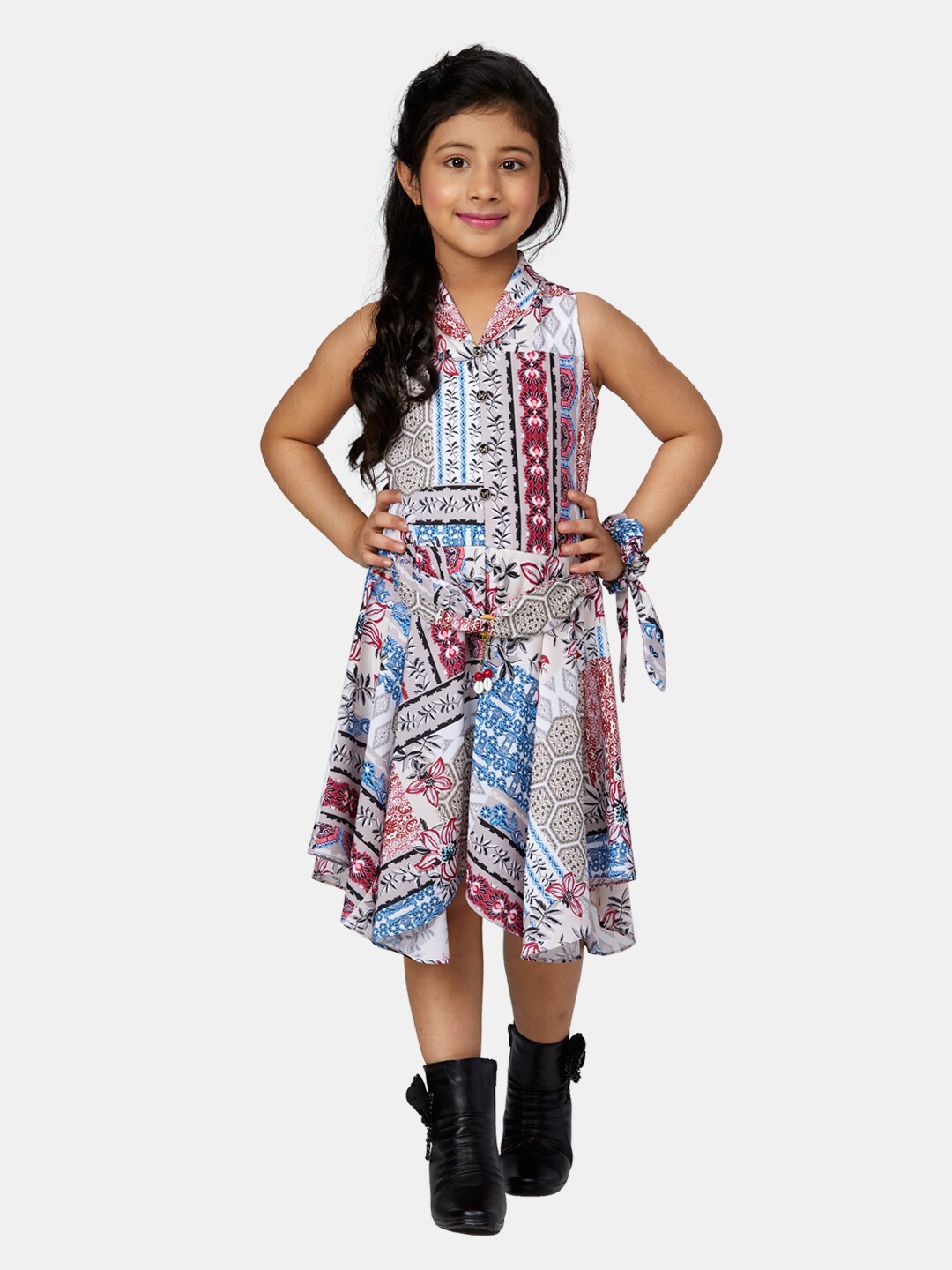 

Peppermint Girls Maroon & White Shawl Neck Printed Basic Jumpsuit
