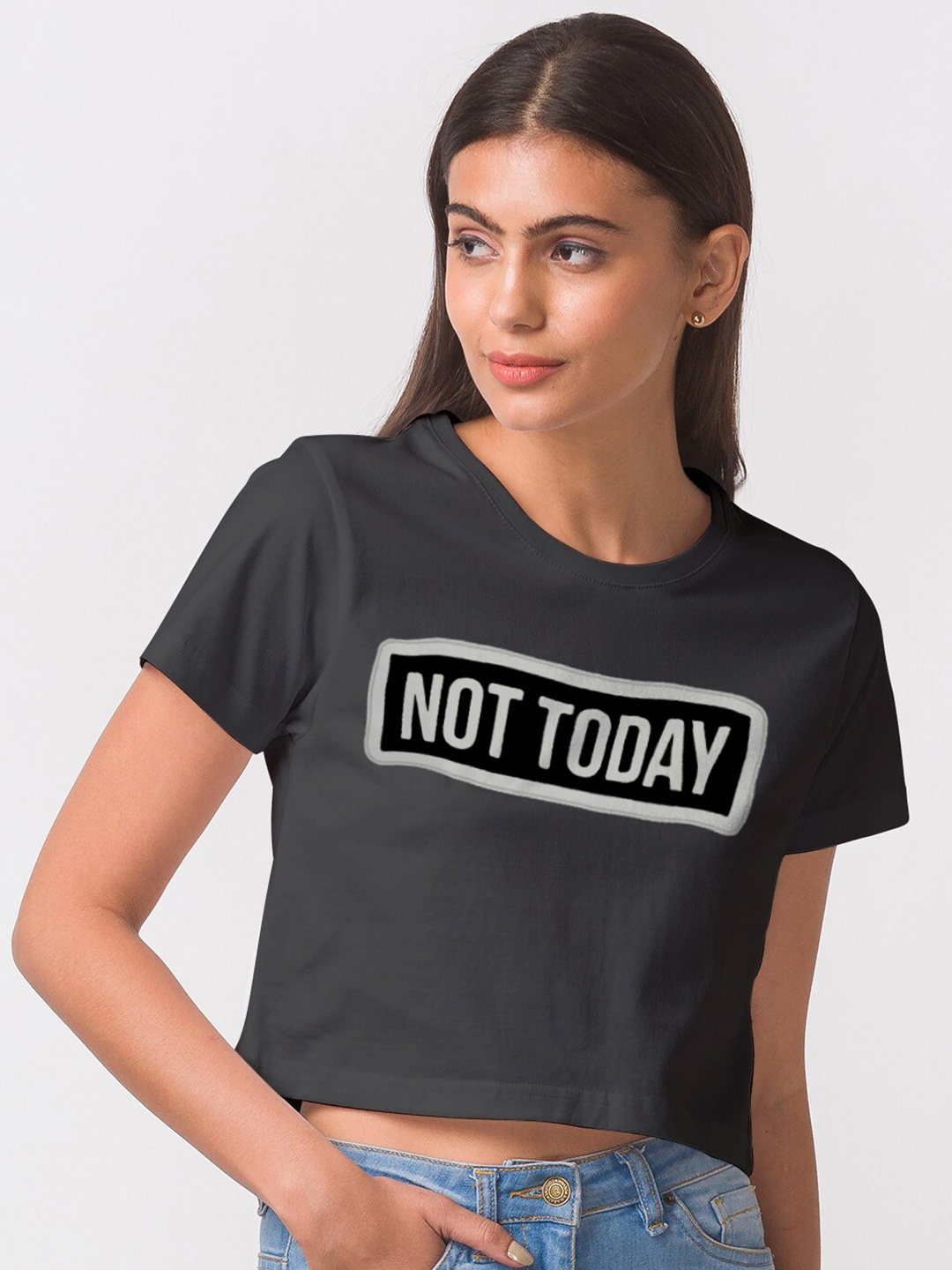 

FashionRack Women Black Typography Printed Bio Finish T-shirt