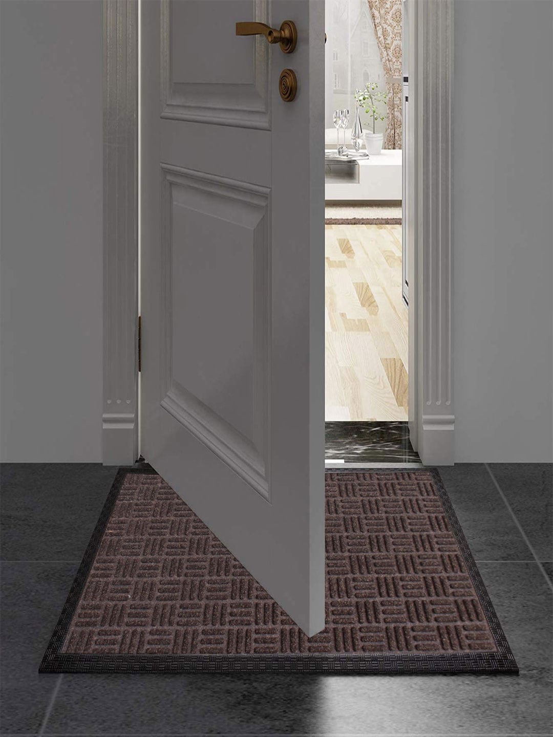 

LUXEHOME INTERNATIONAL Brown Textured Rubber Doormats