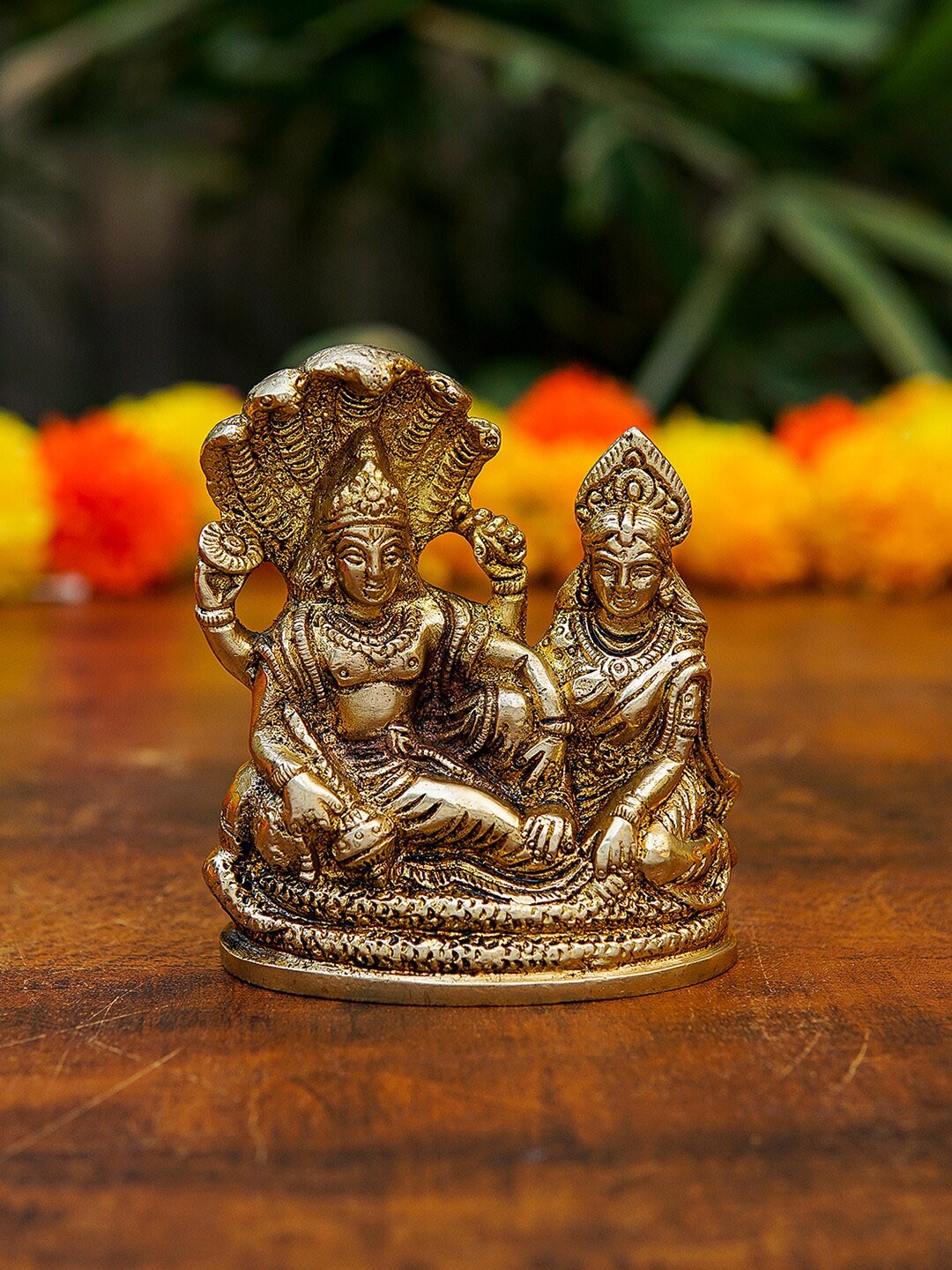 

StatueStudio Brass Gold-Toned Lord Vishnu Laxmi Idol