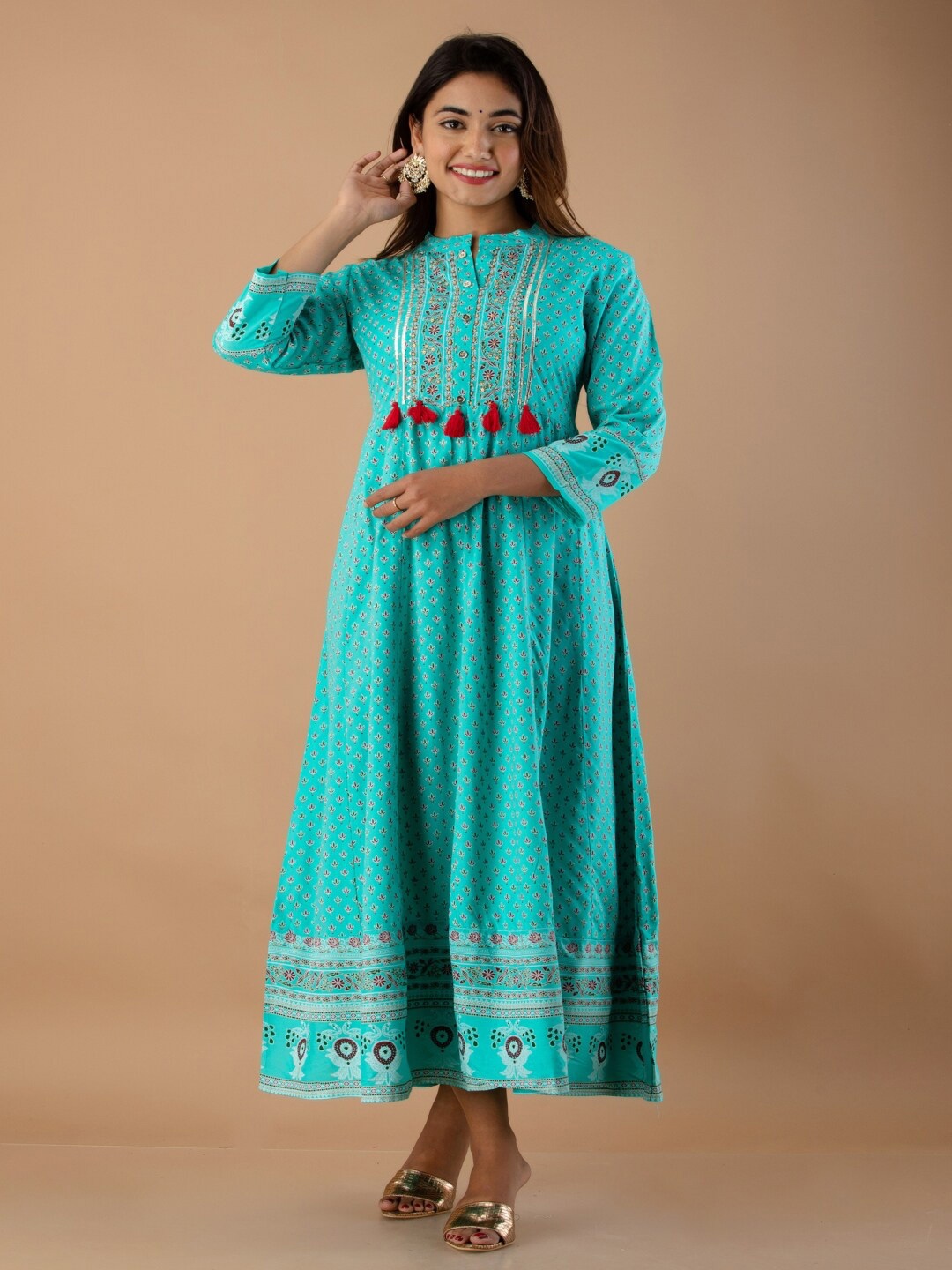 

RUHAZAT Women Green Ethnic Motifs Ethnic Maxi Dress