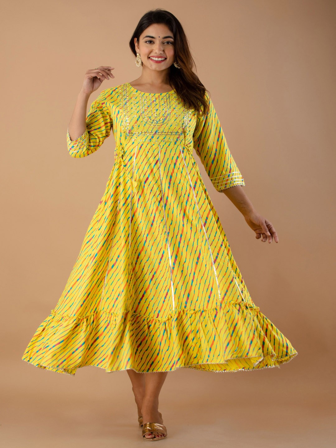 

RUHAZAT Women Yellow Leheriya Printed Gotta Patti Anarkali Kurta