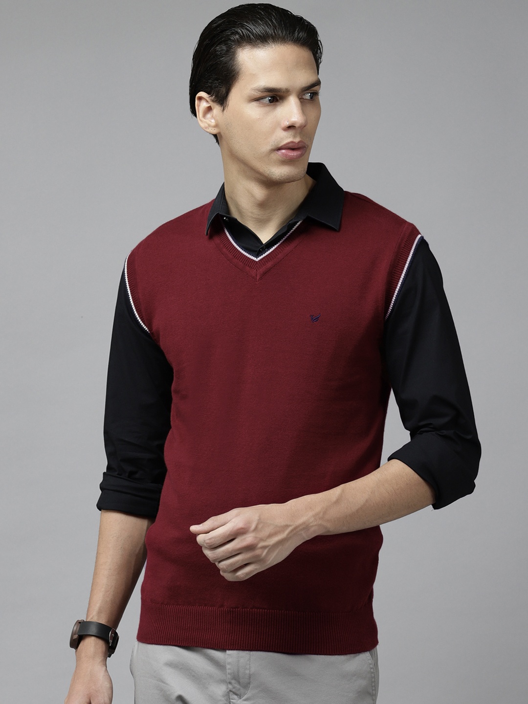 

Blackberrys Men Maroon Solid Pure Cotton Sweater Vest