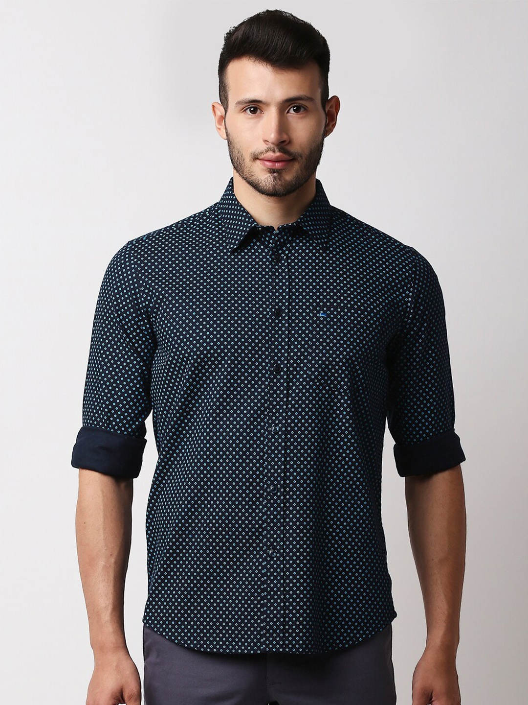 

Basics Men Navy Blue Slim Fit Printed Casual Shirt
