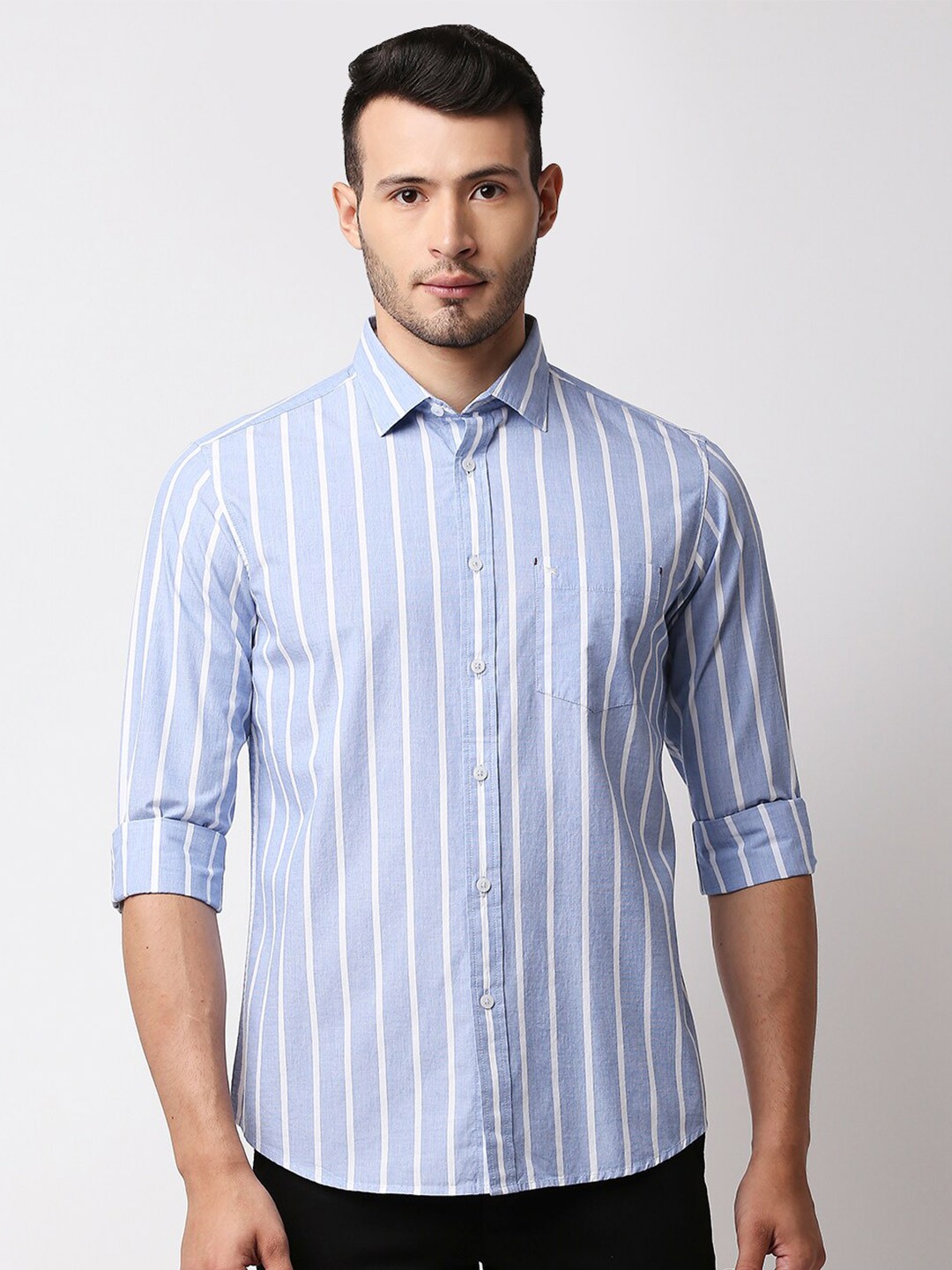 

Basics Men Blue Slim Fit Striped Casual Shirt