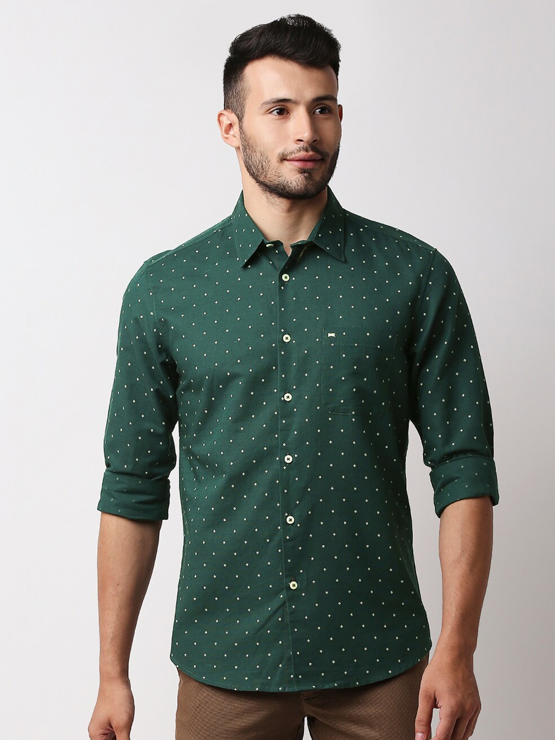 

Basics Men Green Slim Fit Printed Casual Shirt
