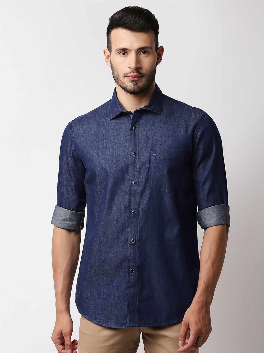 

Basics Men Blue Slim Fit Casual Shirt, Navy blue