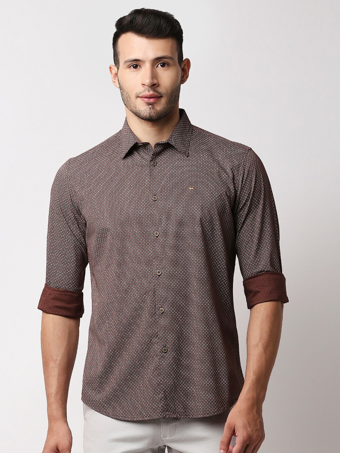 

Basics Men Brown Slim Fit Printed Casual Shirt