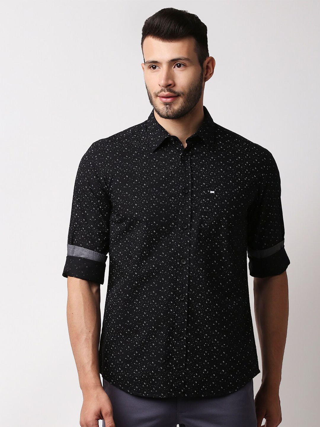 

Basics Men Black Slim Fit Printed COTTON Casual SLIM Shirt