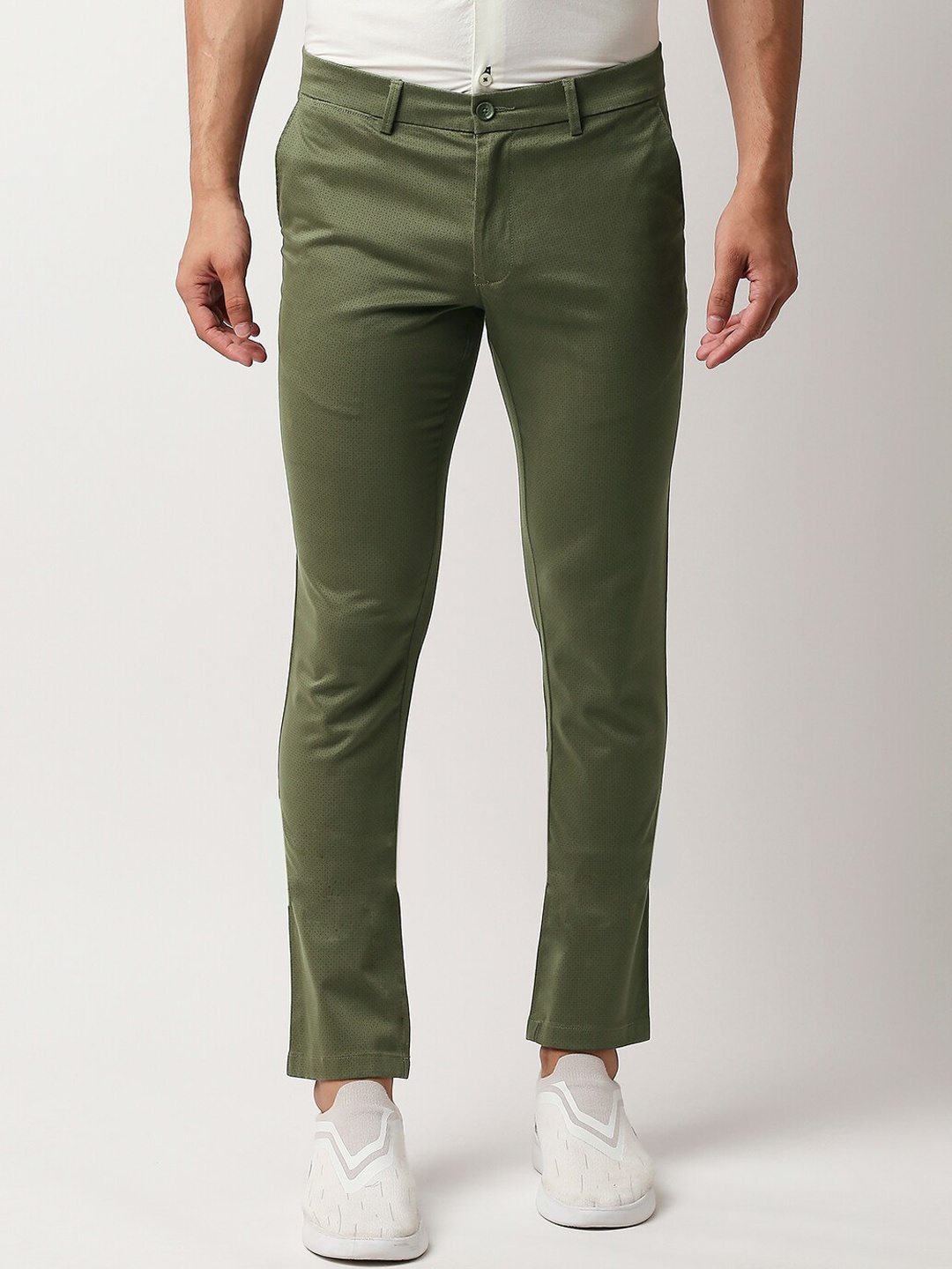 

Basics Men Green Tapered Fit COTTON STRETCH Chinos Trousers