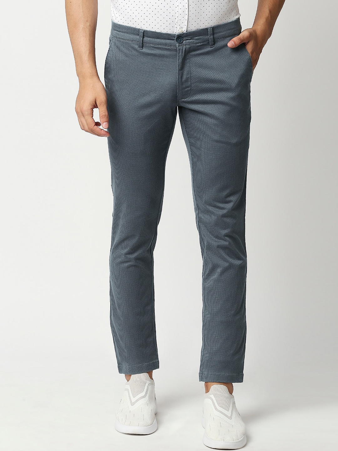 

Basics Men Blue MID BLUE COTTON STRETCH Tapered Fit Trousers, Grey