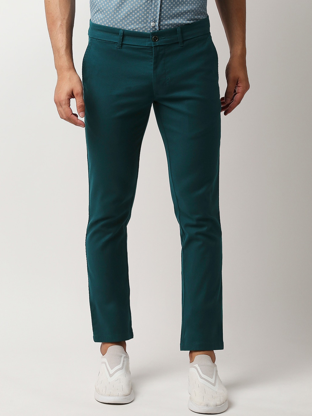 

Basics Men Green Tapered Fit Trousers